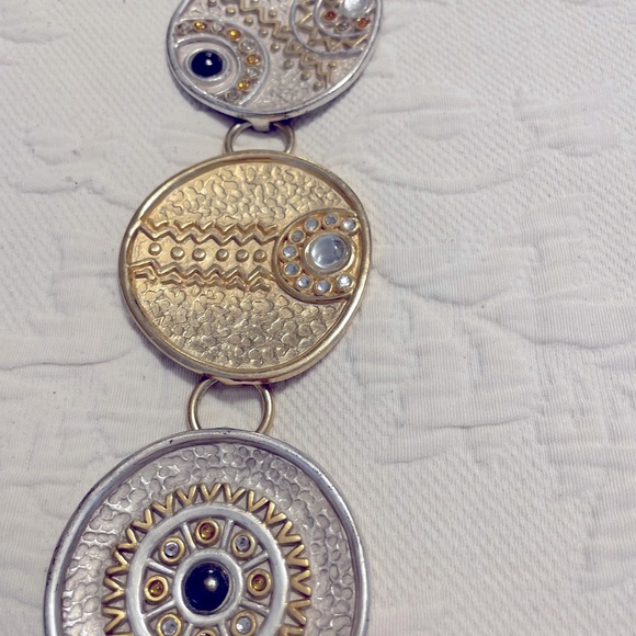 Chico’s Chunky Medallion Adjustable Chain Belt - Picture 6 of 10